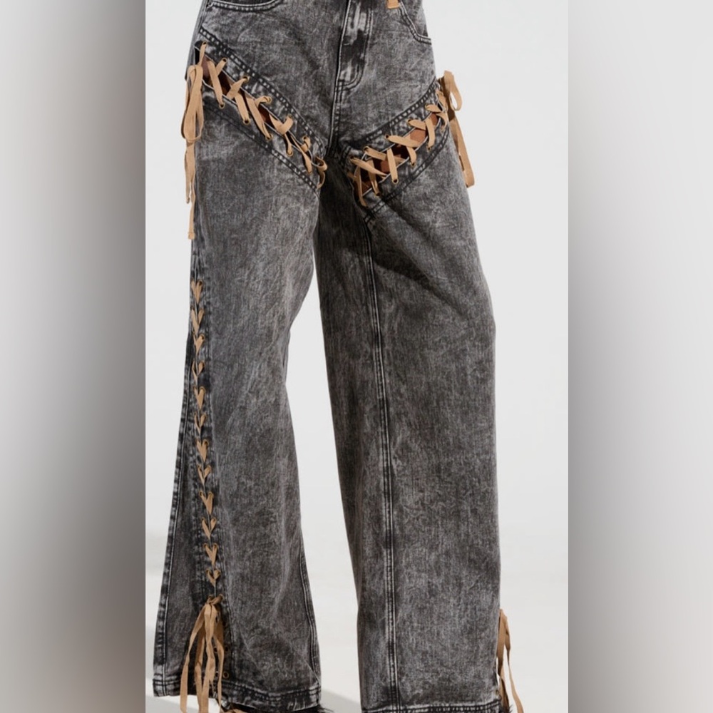 New AKIRA black wash Gray Denim jeans with Tan Lace-Up Details size 17